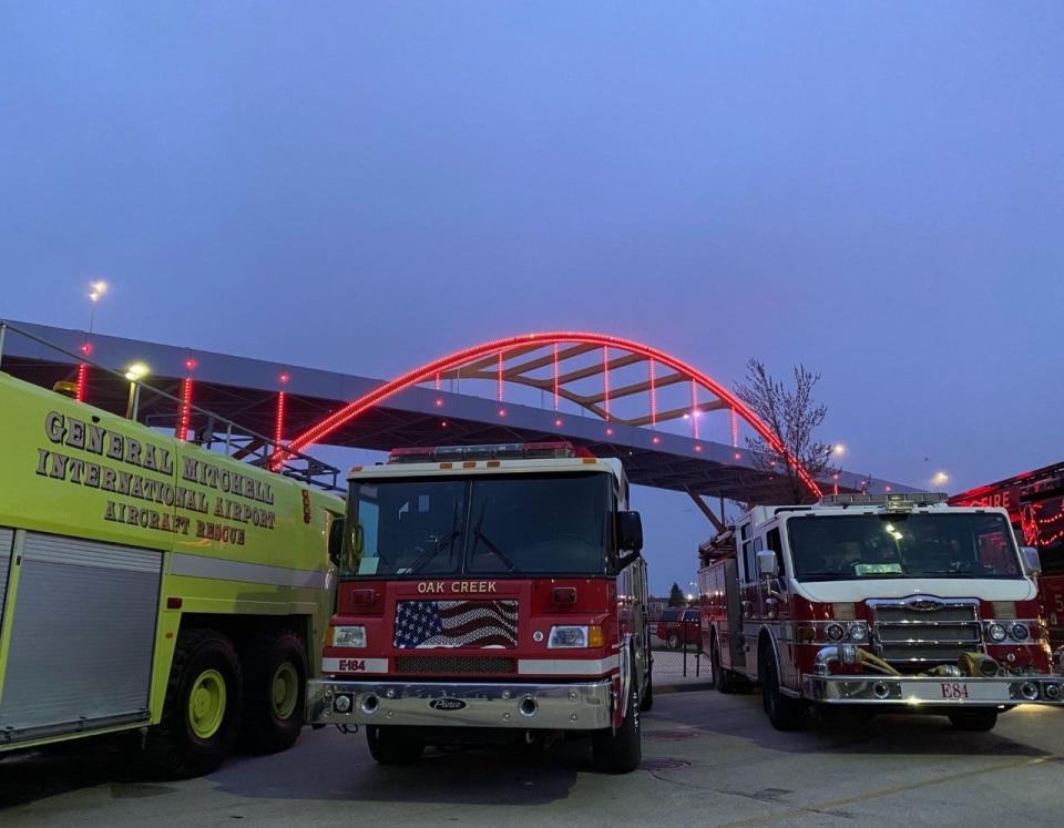 On Sunday night, dozens of Milwaukee County firefighters gathered near The Daniel Hoan Memorial Bridge to remember three Wisconsin firefighters who lost their lives in the line of duty last year. The Hoan was lit red in their honor behind a backdrop of firetrucks.