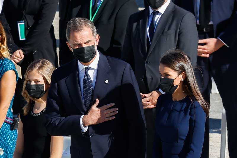 Rey Felipe, reina Letizia y princesa Leonor