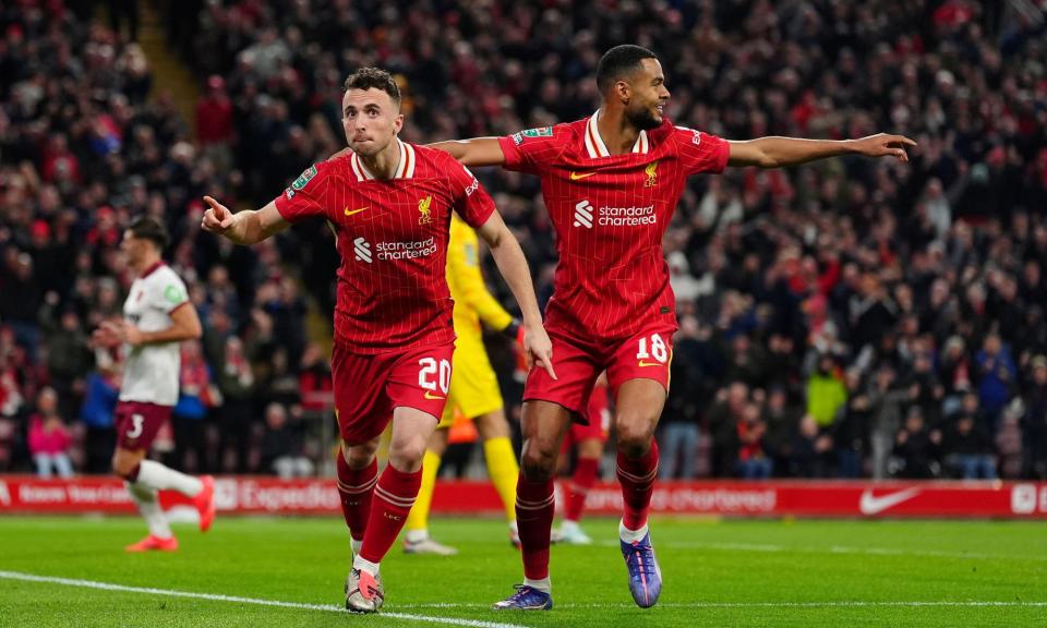 <span>Diogo Jota (left) celebrates with Cody Gakpo after putting Liverpool ahead.</span><span>Photograph: Peter Byrne/PA</span>