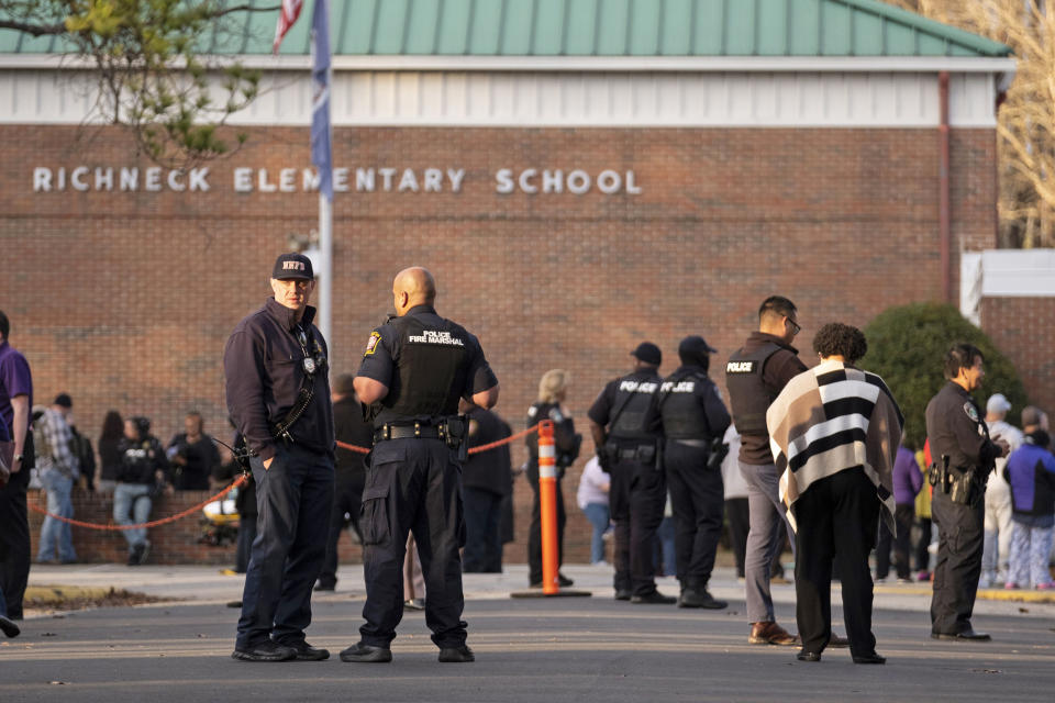 Police respond to a shooting at Richneck Elementary in Newport News, VA., on Jan. 6, 2023. (Billy Schuerman / The Virginian-Pilot via Getty Images))