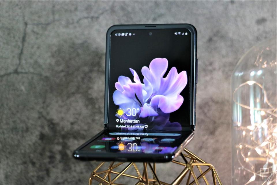 24 Hours with the Samsung Galaxy Z Flip in the real world