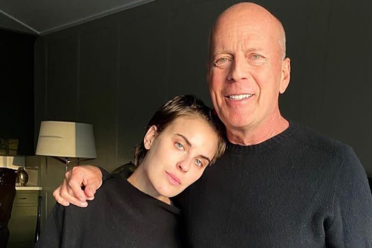 Tallulah junto a us padre, Bruce Willis