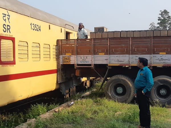 Milk was transported by train to Dimapur, Nagalnd amid the pandemic. (Photo/Twitter)