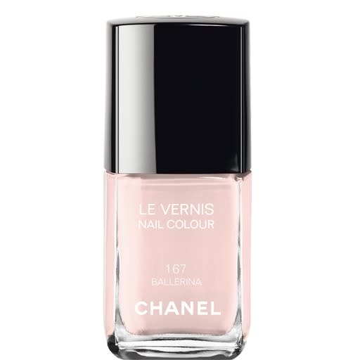 Chanel Le Vernis Nail Color in Ballerina