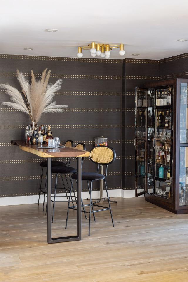 6 Mini Home Bar Counter Design Ideas For Small Houses