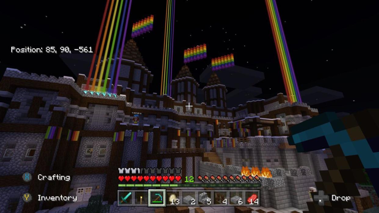 A straight man decorated his Minecraft castle with rainbows for a gay friend whose parents didn't accept him. (Photo: Reddit/Cultist101) 