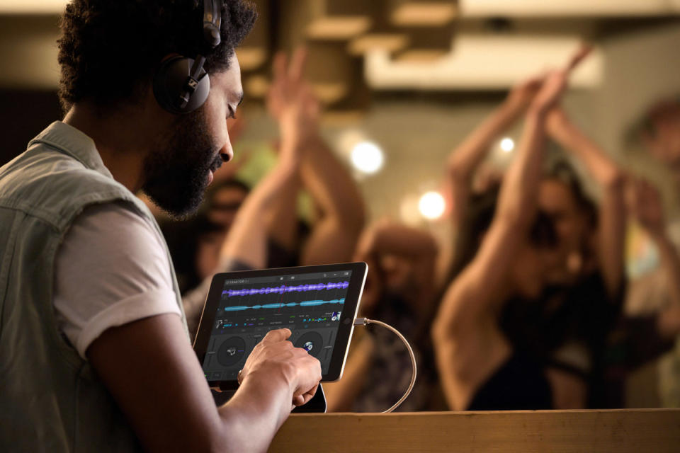 Last fall, Native Instruments gave its DJ and production hardware a