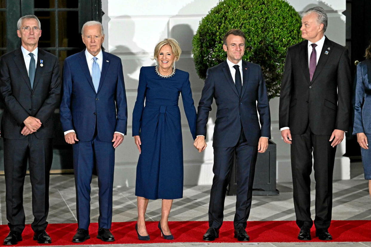 Pour Joe Biden et Emmanuel Macron, ce sommet de l'Otan tombe au pire moment.  - Credit:UPI/Newscom/SIPA  