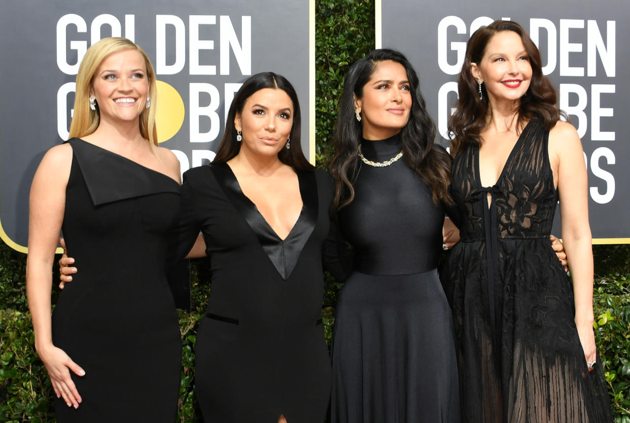 „Time’s Up“-Kampagnen-Unterstützerinnen Reese Witherspoon, Eva Longoria, Salma Hayek und Ashley Judd (v.l.) bei der Gala der 75. Golden Globe Awards am 7. Januar 2018 in Beverly Hills, Kalifornien. (Bild: Getty Images/ AFP)