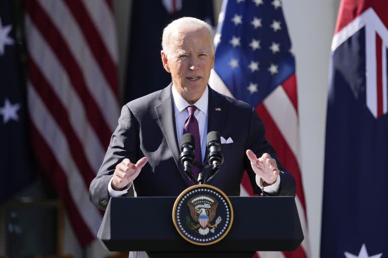 El presidente estadounidense, Joe Biden, habla durante una conferencia de prensa con el primer ministro australiano, Anthony Albanese, en la Casa Blanca, Washington, el miércoles 25 de octubre de 2023. (AP Foto/Manuel Balce Ceneta)