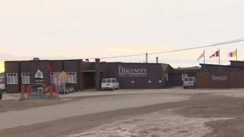 Iqaluit's Discovery hotel to block off rooms for boarding home patients, new owners say