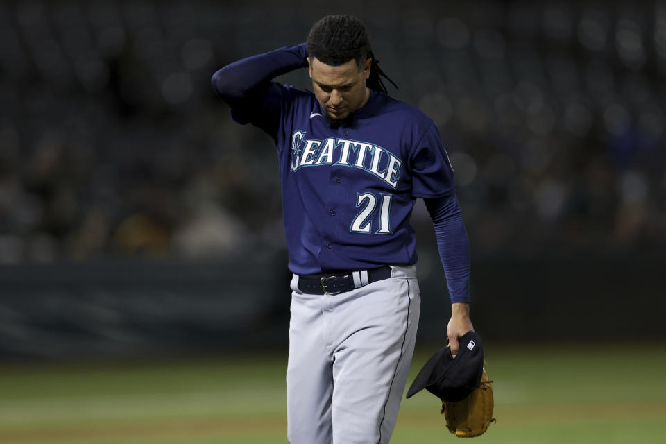 Seattle Mariners' Luis Castillo walks off the mound after being removed during the fifth inning of the team's baseball game against the Oakland Athletics in Oakland, Calif., Tuesday, Sept. 20, 2022. (AP Photo/Jed Jacobsohn)