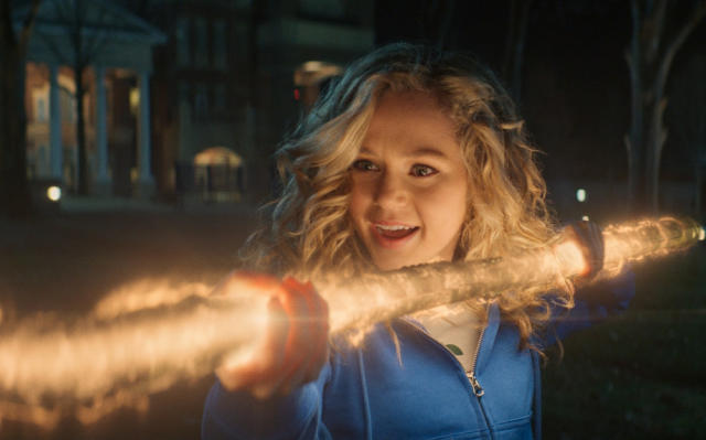 Dcs ‘stargirl Actress Brec Bassinger Gave Iconic Cosmic Staff Imaginary Lines To Make Scenes 