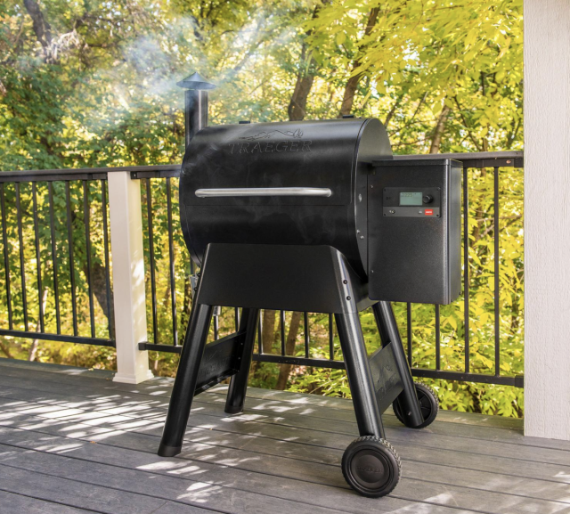 5 Must-Haves for the Backyard Grilling Season