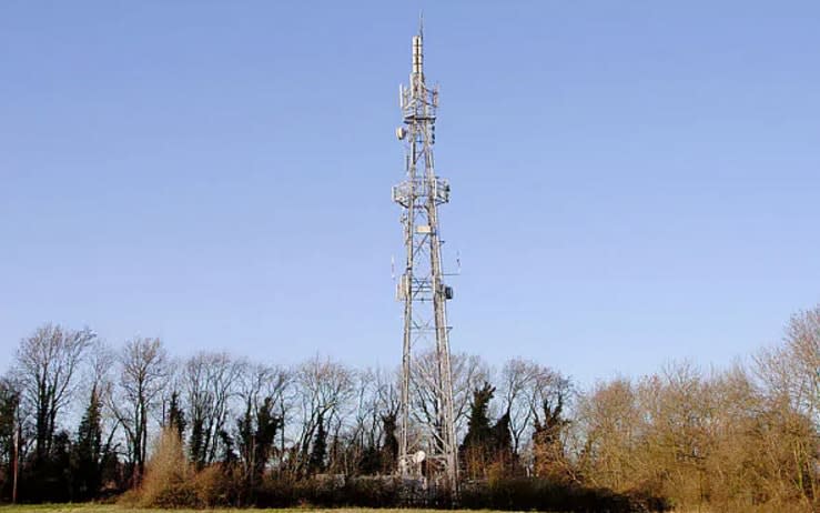 Nearly half a million extra phone masts will be needed for the 5g network - Alamy 