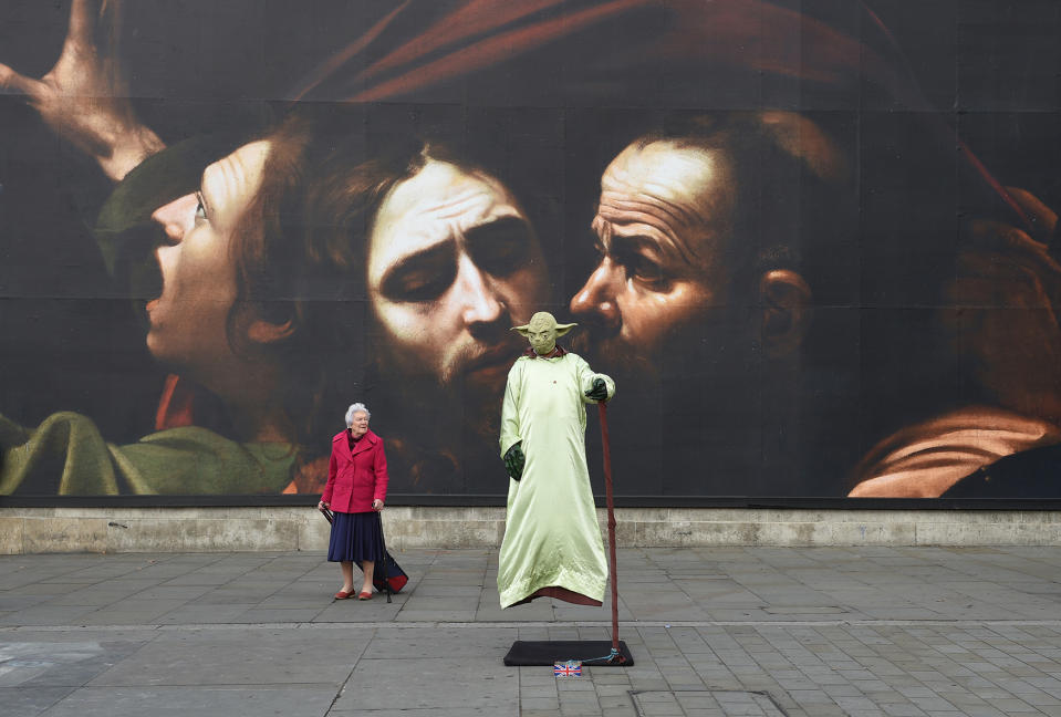 Caravaggio outside the National Gallery