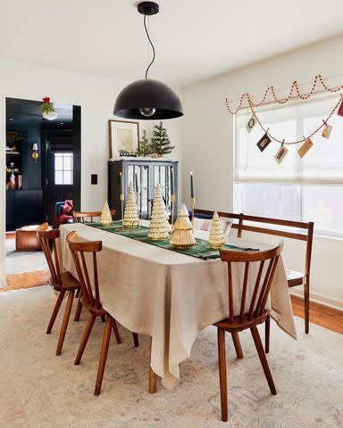 <p>Styled by Emily Bowser and Erik Kenneth Staalberg for <a href="https://stylebyemilyhenderson.com/" data-component="link" data-source="inlineLink" data-type="externalLink" data-ordinal="1">Emily Henderson Design</a> / Photo by Sara Ligorria-Tramp</p>