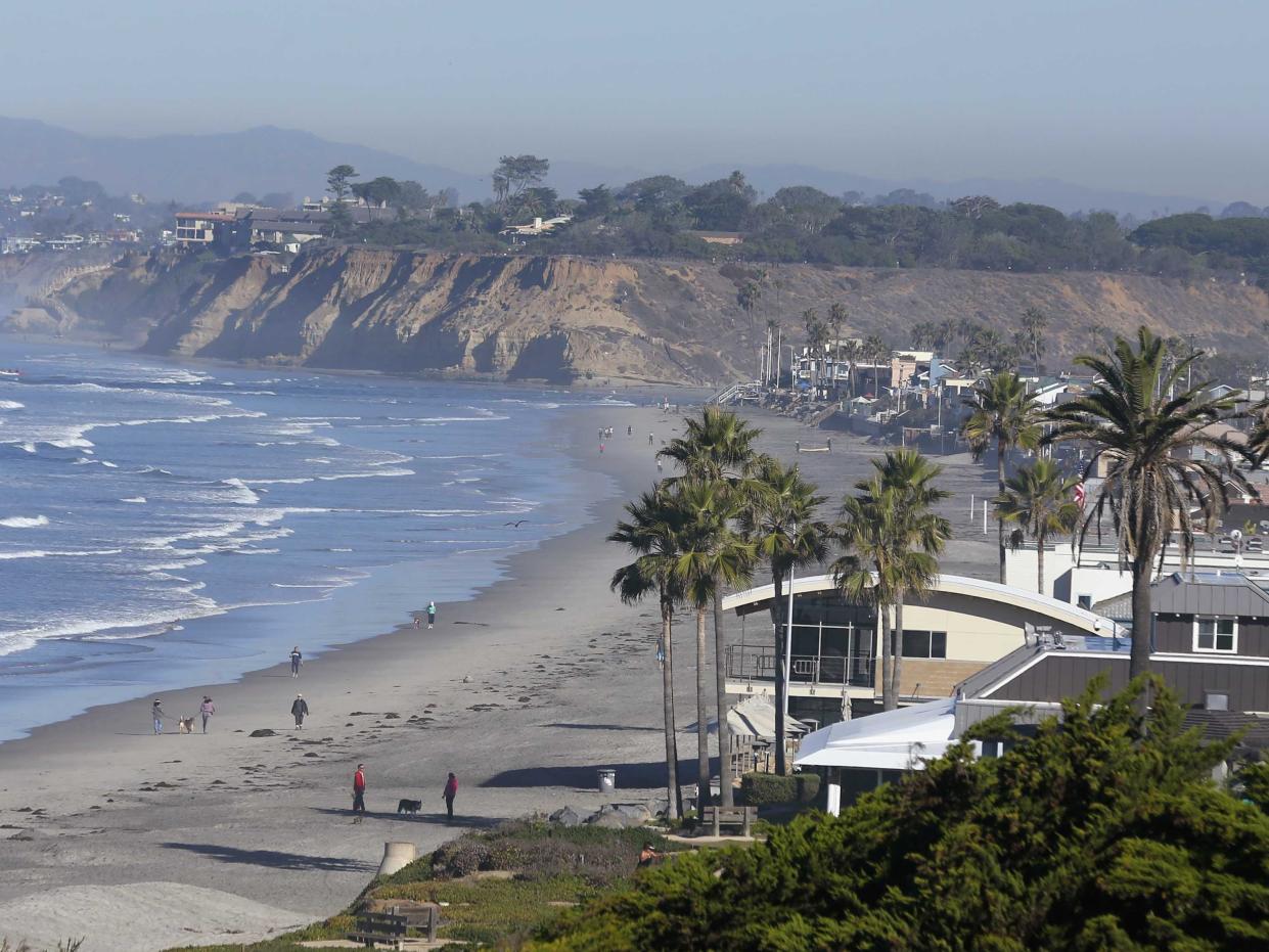 california coastline del mar homes