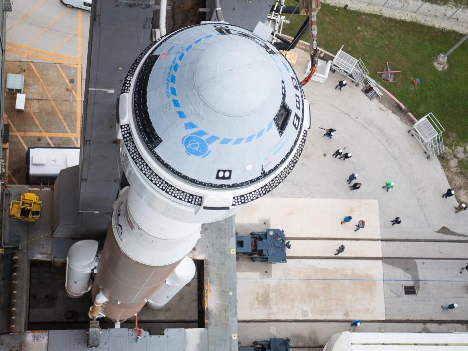 boeing cst 100 starliner spaceship nasa commercial crew program ccp orbital flight tst oft launch pad cape canaveral florida