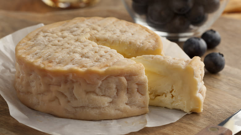 Epoisses de Bourgogne cheese