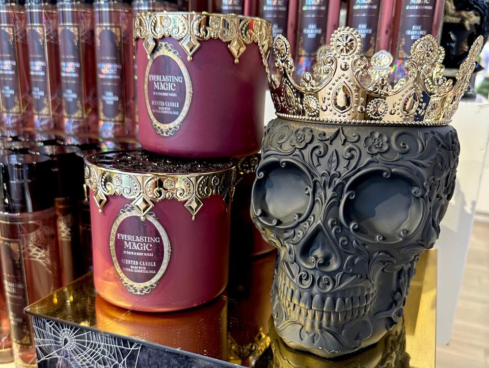 The Everlasting Magic candle at Bath & Body Works.