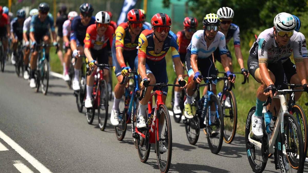 Highlights Tour de France Stage 8 finish Yahoo Sports