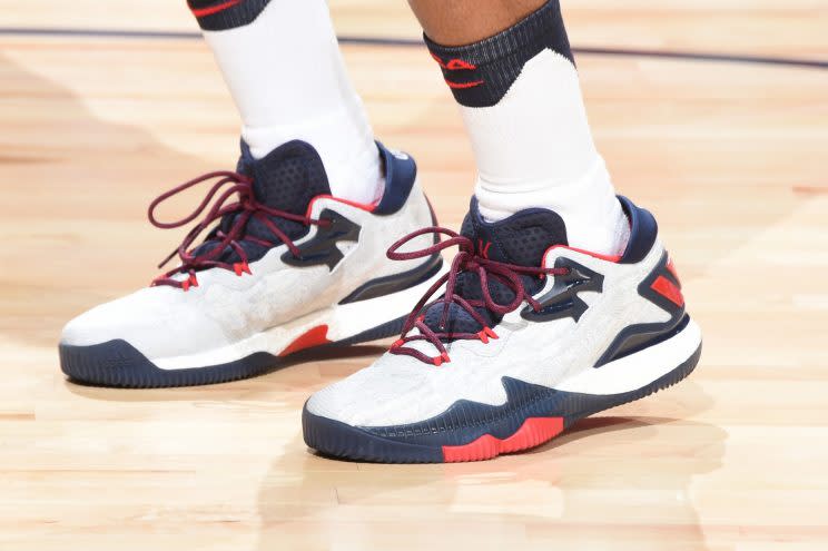 Kyle Lowry's adidas Crazylight Boost 2016. (Getty)