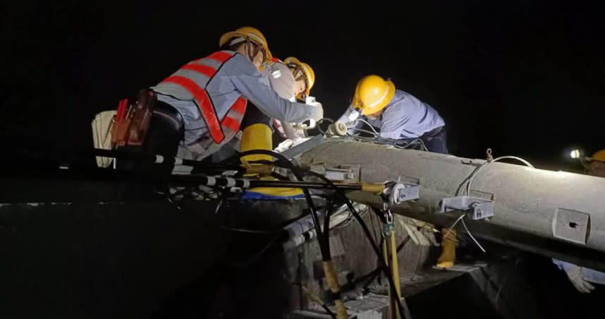 全台因小犬颱風侵襲，導致多處地區停電。（圖／台電新營營業處提供,中國時報張毓翎台南傳真）