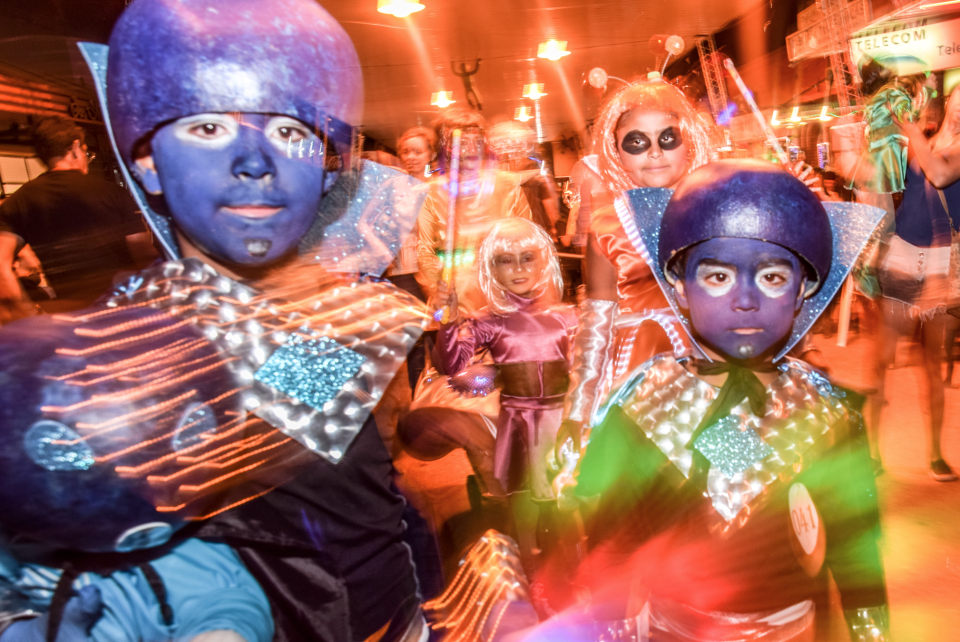 Los niños son los que más disfrutan de la fiesta alienígena que cada año se celebra en CapillaMonte. (<span>Foto: Kaloian Santos Cabrera)</span>