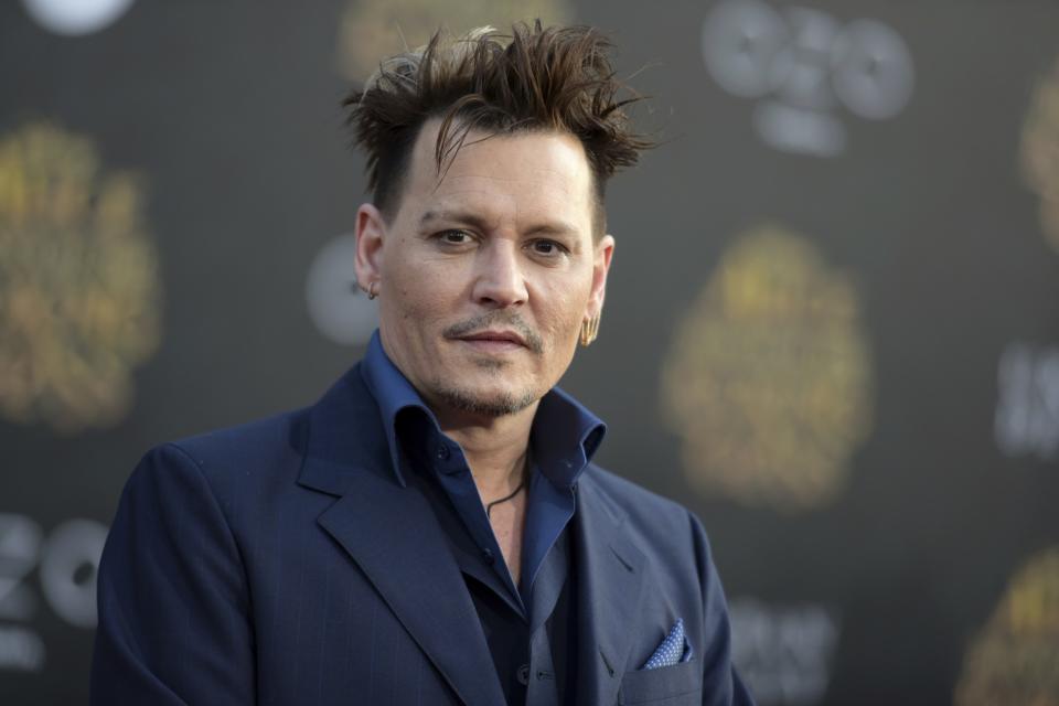 Johnny Depp schien seinen Auftritt als Captain Jack Sparrow vor Live-Publikum zu genießen. (Bild: AP Photo)