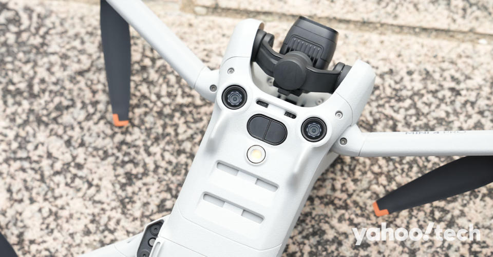 DJI Mini 4 Pro 下方避障感應器、補光燈