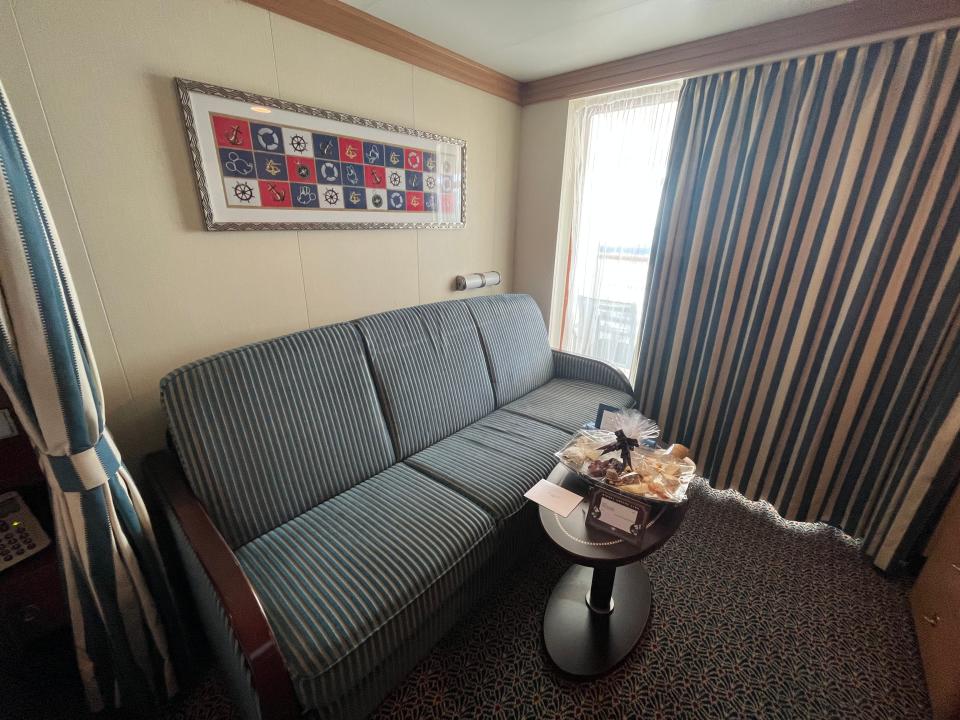 disney dream deluxe ocean-view stateroom verandah sitting area