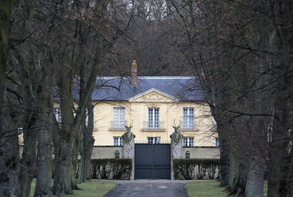 FILE - In this Jan.19, 2014 file photo, the official residence La Lanterne, is pictured in Versailles, west of Paris. As French President Emmanuel Macron, who was positive for COVID-19, rides out the coronavirus in a presidential retreat at La Lanterne in Versailles, French doctors are warning families who are heading for the holidays to remain cautious – especially at the dinner table. (AP Photo/Christophe Ena, File)