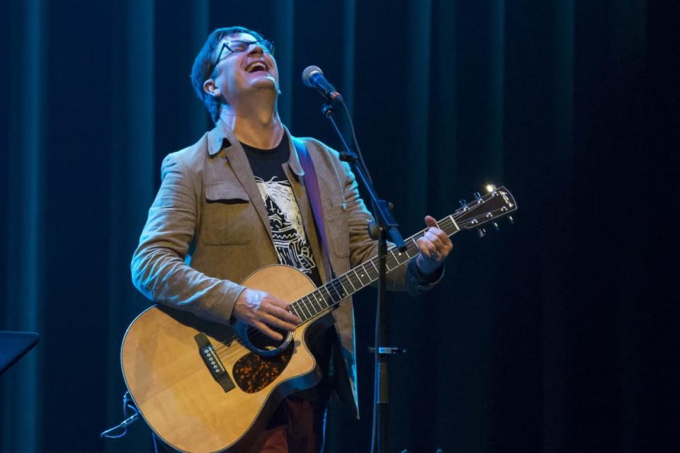 <div class="inline-image__caption"><p>Mountain Goats perform at ACL Live at the Moody Theater.</p></div> <div class="inline-image__credit">Suzanne Cordeiro/American-Statesman</div>