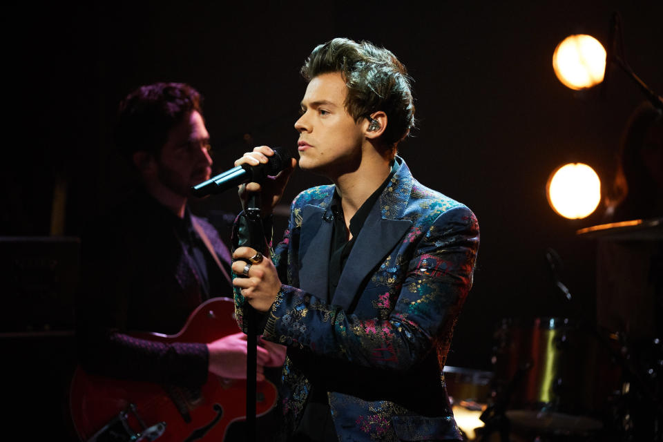 Harry Styles performs during 'The Late Late Show with James Corden,' Monday, May 15, 2017 (12:35 PM-1:37 AM ET/PT) On The CBS Television Network. (Photo by Terence Patrick/CBS via Getty Images)