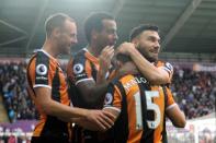 Britain Soccer Football - Swansea City v Hull City - Premier League - Liberty Stadium - 20/8/16 Hull City's Shaun Maloney celebrates scoring their first goal with team mates Reuters / Rebecca Naden