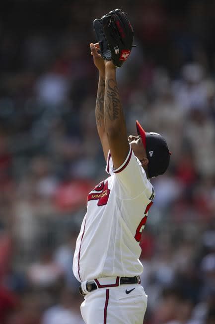 Red Sox rally for five runs late to beat Braves 5-3, sweep series, National