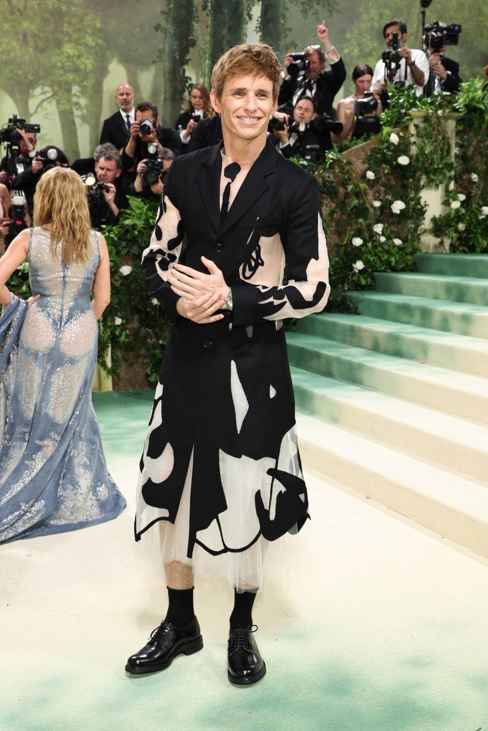 Eddie Redmayne attends the 2024 Met Gala.