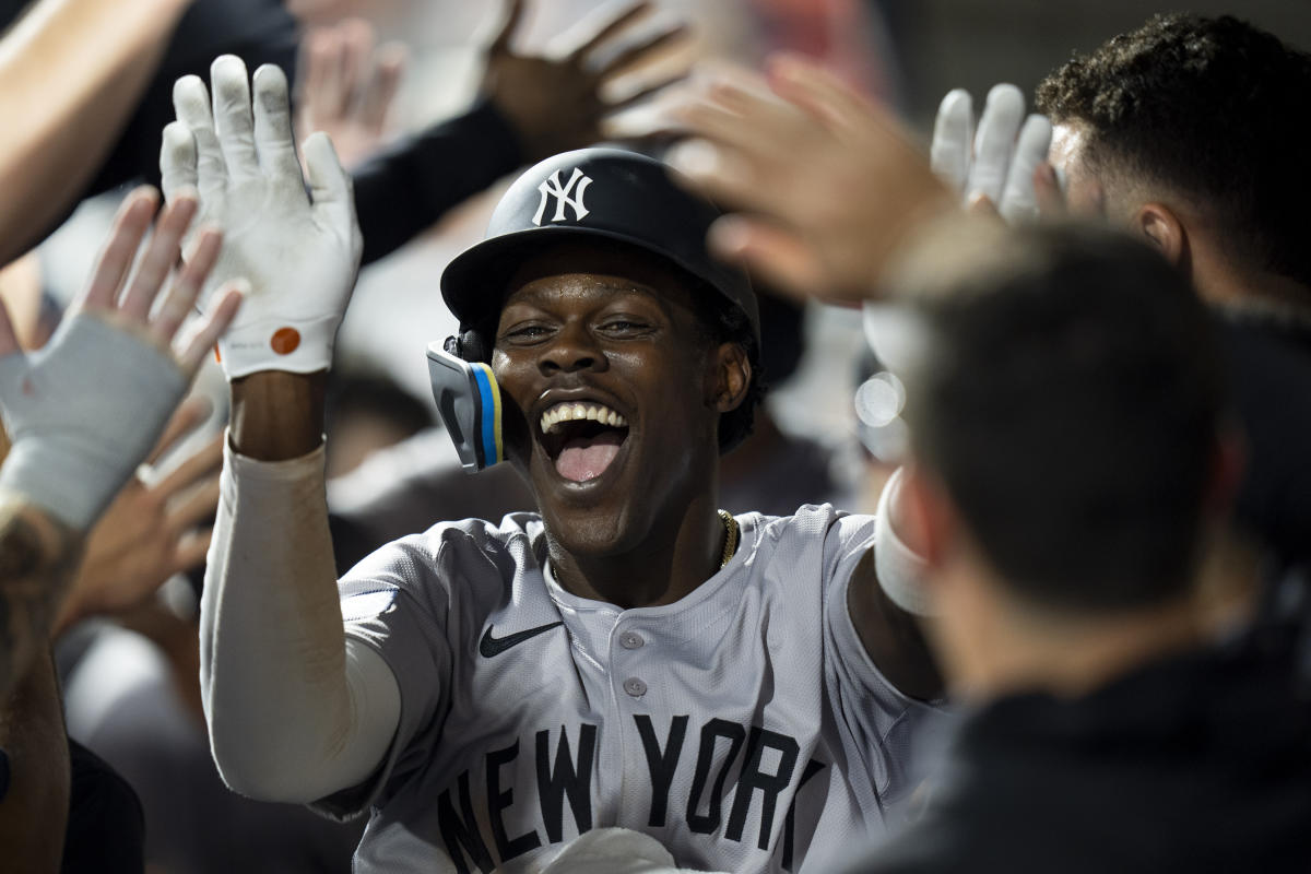Jazz Chisholm Jr. looks very comfortable with Yankees, hits 2 home runs vs. Phillies