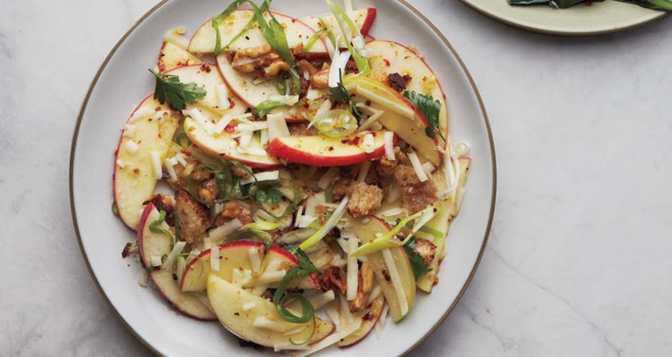 Apple Salad with Walnuts and Lime