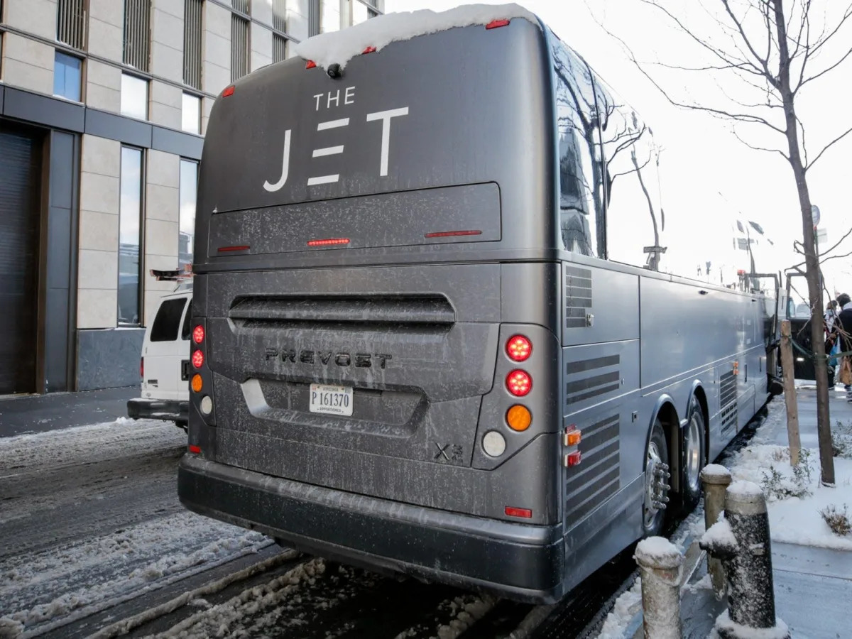 I tried the bus startup using luxury coaches with motion-canceling seats on a trip from NYC to DC and it was one of the most comfortable travel experience I've had