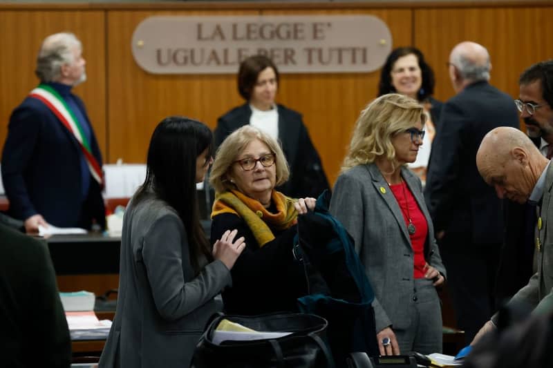 Paola (C), Giulio Regeni's mother and his sister Irene leave after attending the trial of four Egyptian security officers accused of killing Italian doctoral student Giulio Regeni in Cairo eight years ago. Cecilia Fabiano/LaPresse via ZUMA Press/dpa