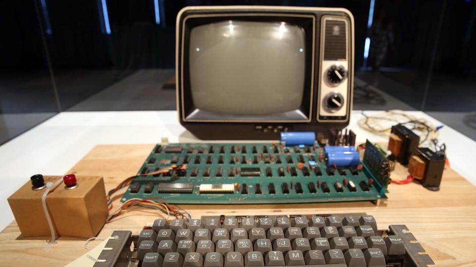 First Apple Computer Auctioned For $905,000