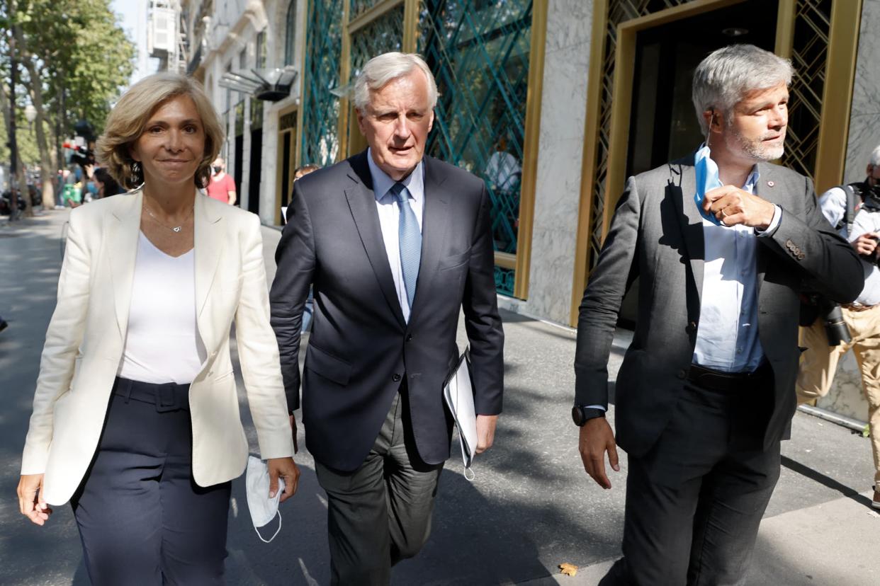 Valérie Pécresse, Michel Barnier et Laurent Wauquiez, le 20 juillet 2021 à Paris - LUDOVIC MARIN / AFP