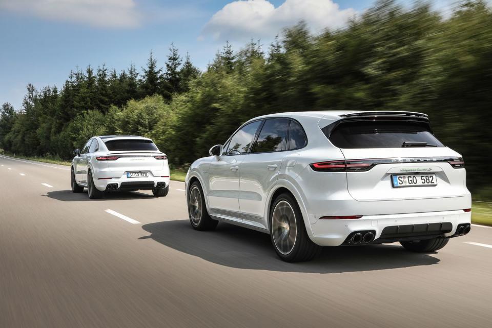 View Photos of the 2020 Porsche Cayenne E-Hybrid Lineup