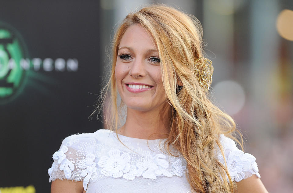 LOS ANGELES, CA - JUNE 15:  Actress Blake Lively arrives at the premiere of Warner Bros. Pictures' 'Green Lantern' held at Grauman's Chinese Theatre on June 15, 2011 in Hollywood, California.  (Photo by Jason Merritt/Getty Images)