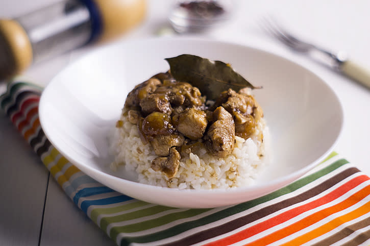 Chicken Adobo served with white rice (PHOTO: Gettyimages)