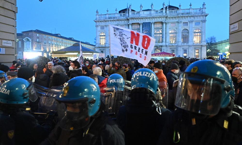 <span>Photograph: Alessandro Di Marco/EPA</span>