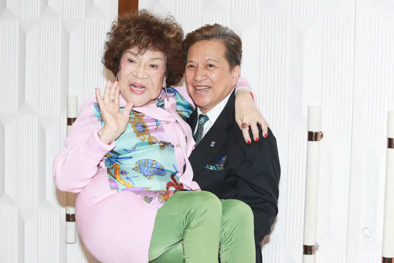 ▲周遊（左）、老公李朝永結婚45年感情深厚。（圖／NOWnews今日新聞攝影中心）