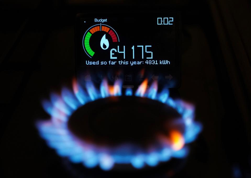 energy bills File photo dated 23/04/2022 of a handheld smart meter on a kitchen hob showing the cost of a year-to-date's worth of home energy usage in a home in Dorset. Six of Britain's biggest gas and electricity suppliers will pay out £10.8 million to the energy watchdog after failing to meet the first annual target under a government push to install smart meters across the UK. Ofgem said British Gas, Ovo, Bulb, E.On, Scottish Power and SSE fell short of the target for 2022 by more than a million smart meters - the first of the Government's four-year plan launched in January 2022. Issue date: Thursday No